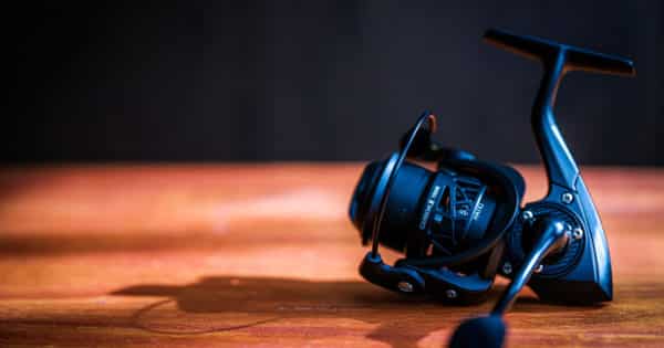【おすすめ釣り用品】釣人必見！リールの種類や釣れるリール16点をご紹介！
