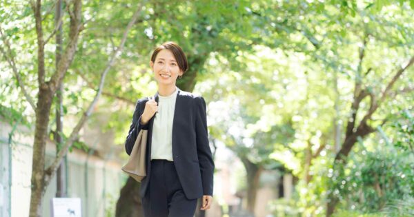 年収1500万円の手取り月収は85万円、年間も1000万円超え！税金や生活レベルも計算