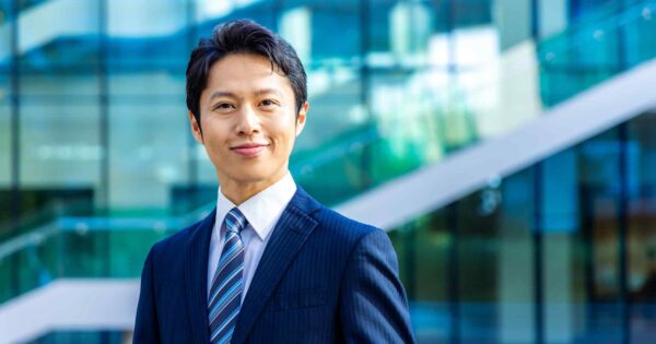 年収1800万円の手取り月収は98万円、年間約1170万円！税金や生活レベルを計算・解説