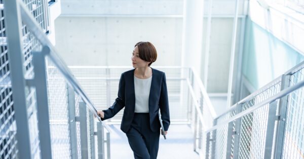 「マジで人生終わってる」と思っても人生は終わらない！避けるべき行動、試すべき行動を解説