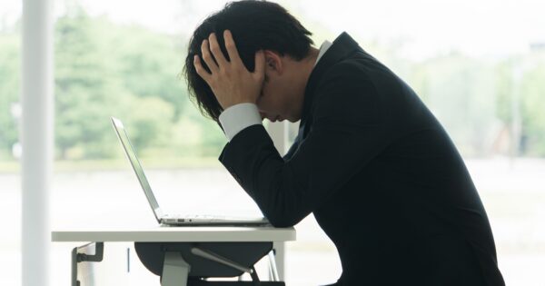 30代で「人生終わった」と感じる人の特徴と立て直し方法【完全ガイド】